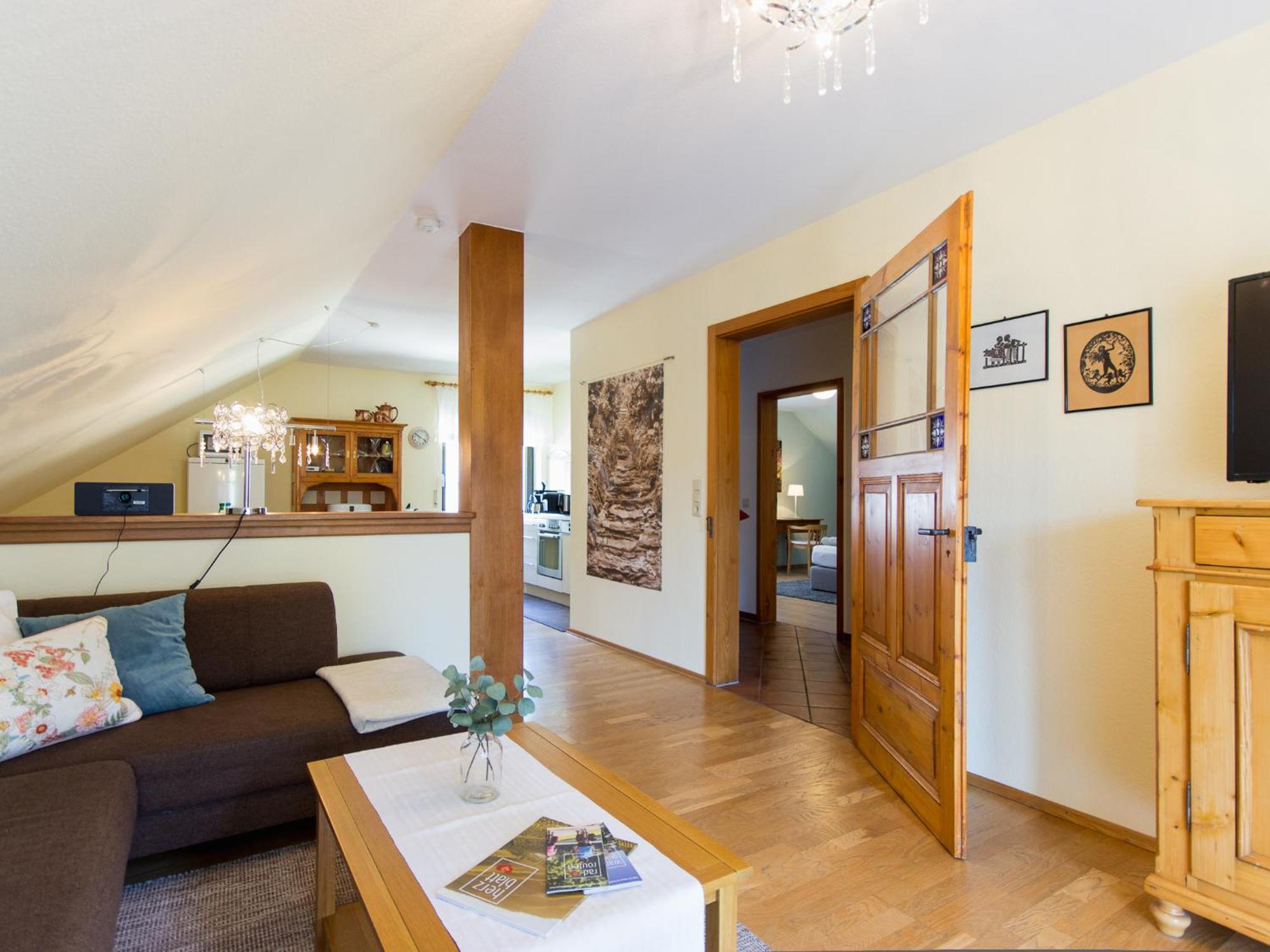 Ferienhaus Schwaab-Scherr, Genau Zwischen Bernkastel-Kues Und Traben-Trarbach, Mit Kostenlosem Oepnv-Ticket Fuer Bus Und Bahn, Parkplaetzen Und Fahrradgarage Erden ภายนอก รูปภาพ